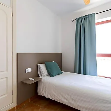 Hotel Uptown Urban 4*