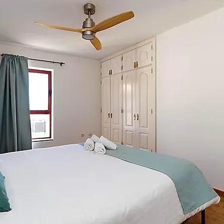 Uptown Urban 4*